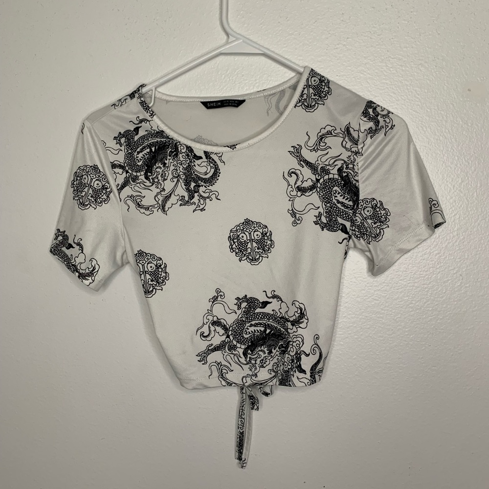 T-shirt dragon